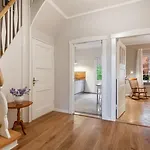 Okko 14 - Cozy Townhouse With Garden Casa de Férias